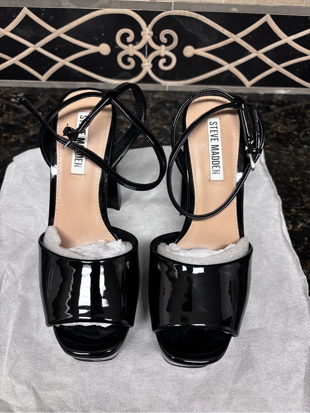 Black Steve Madden Platform Heels Size 6